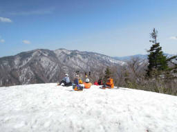 下山途中でひと休み