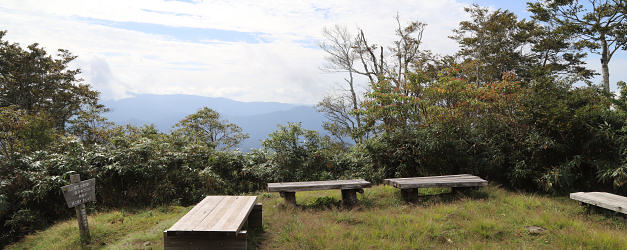 休憩適地の山頂