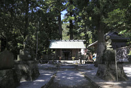 由緒ありげな神社