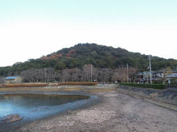 駐車場からの耳成山