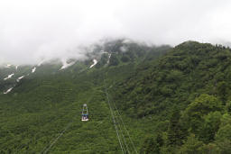 立山は雲の中