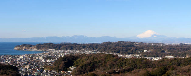 衣張山頂からの眺め