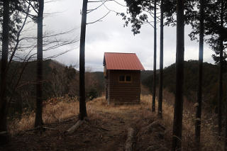 展望避難小屋