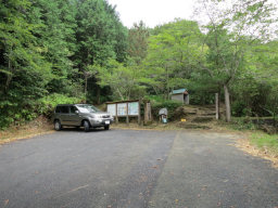 登山口駐車場