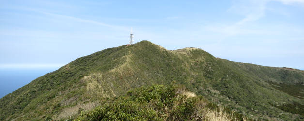 三原山山頂までもう少し