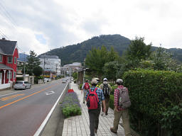 正面に嵐山