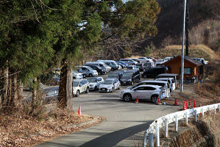 下山しても駐車場は満車