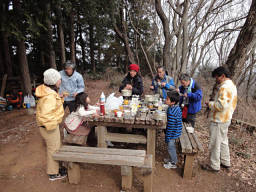 泰光寺山で鍋宴会