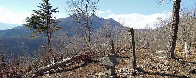 太刀岡山頂