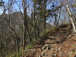 三方分山のピークが見える