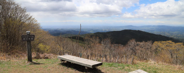 寧比曽岳山頂